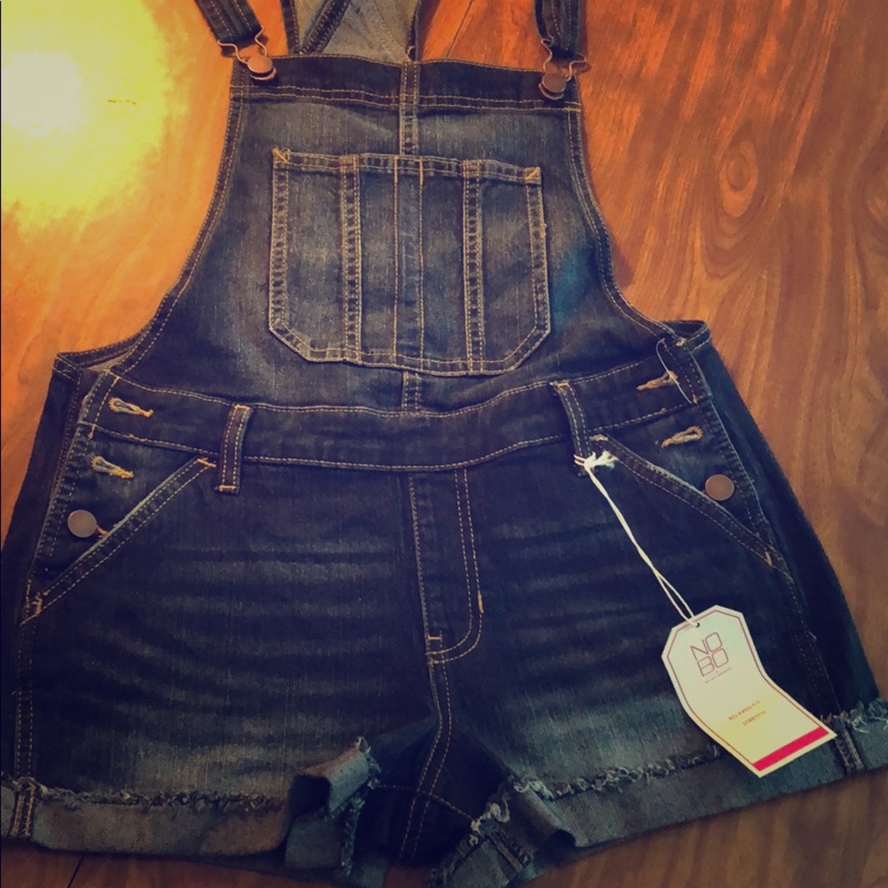 Short overalls